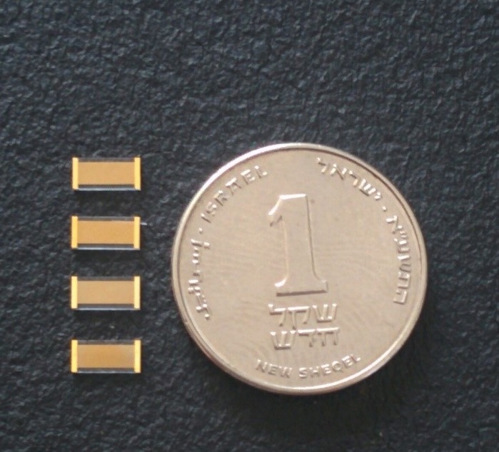 Image of miniaturized chemiresistor elements  